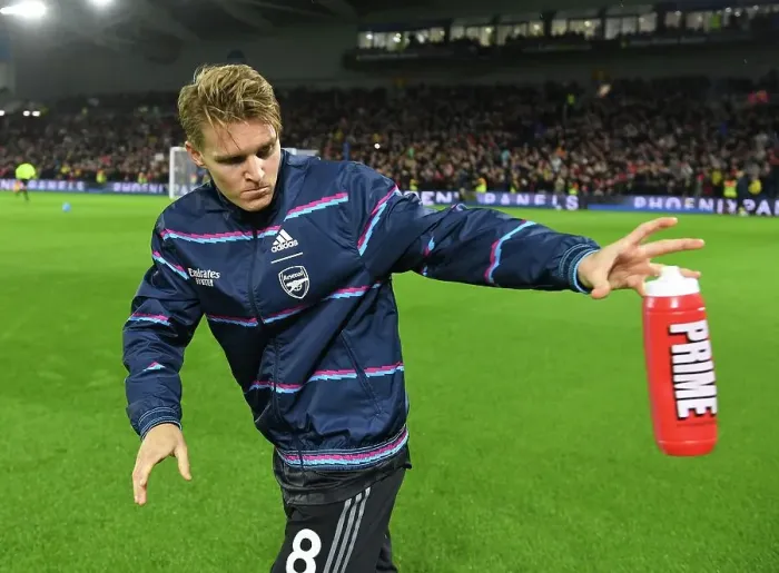 Framed Print : Martin Odegaard Gears Up: Arsenal vs. Brighton & Hove Albion, Premier League 2022-23 Framed Print : Martin Odegaard Gears Up: Arsenal vs. Brighton & Hove Albion, Premier League 2022-23