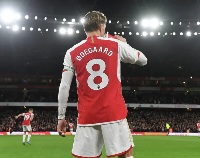 Framed Print : Martin Odegaard Gears Up: Arsenal vs. West Ham United (2023-24)