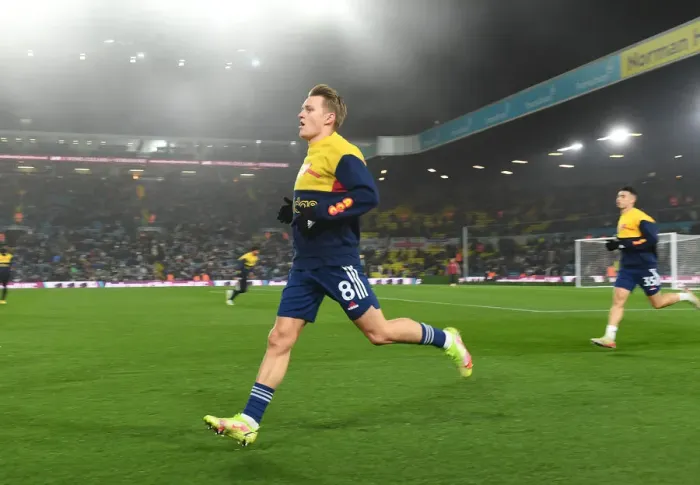 Framed Print : Martin Odegaard Gears Up: Leeds United vs. Arsenal, Premier League 2021-22 Framed Print : Martin Odegaard Gears Up: Leeds United vs. Arsenal, Premier League 2021-22