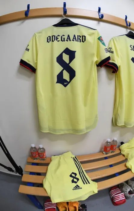 Framed Print : Martin Odegaard Readies for Arsenal's Carabao Cup Battle against West Bromwich Albion Framed Print : Martin Odegaard Readies for Arsenal's Carabao Cup Battle against West Bromwich Albion