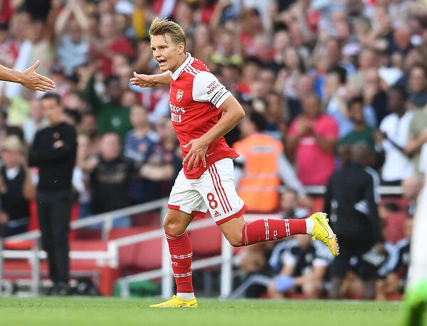 Martin Odegaard Scores First Goal: Arsenal FC Triumphs Over Fulham FC in Premier League 2022-23