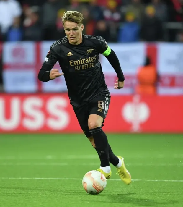 Framed Print : Martin Odegaard Shines: Arsenal Secures Europa League Victory over Bodø / Glimt Framed Print : Martin Odegaard Shines: Arsenal Secures Europa League Victory over Bodø / Glimt
