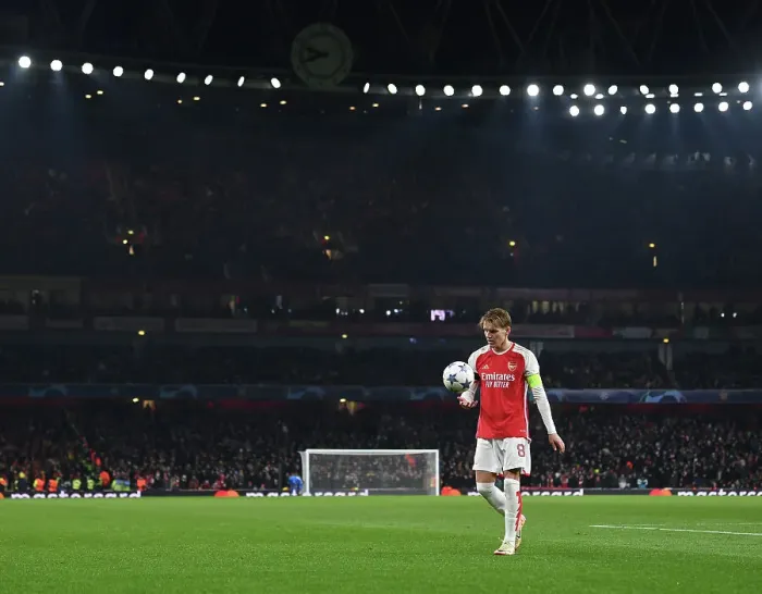 Framed Print : Martin Odegaard Shines: Arsenal's Dominant Performance Against RC Lens in Champions League Framed Print : Martin Odegaard Shines: Arsenal's Dominant Performance Against RC Lens in Champions League