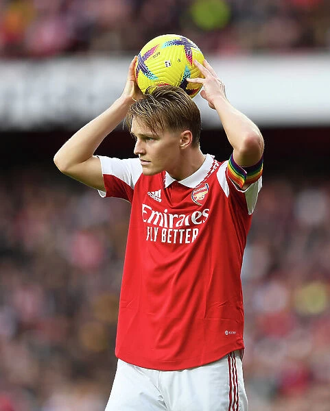 Martin Odegaard Shines: Arsenal's Dominant Win Against Nottingham Forest in Premier League