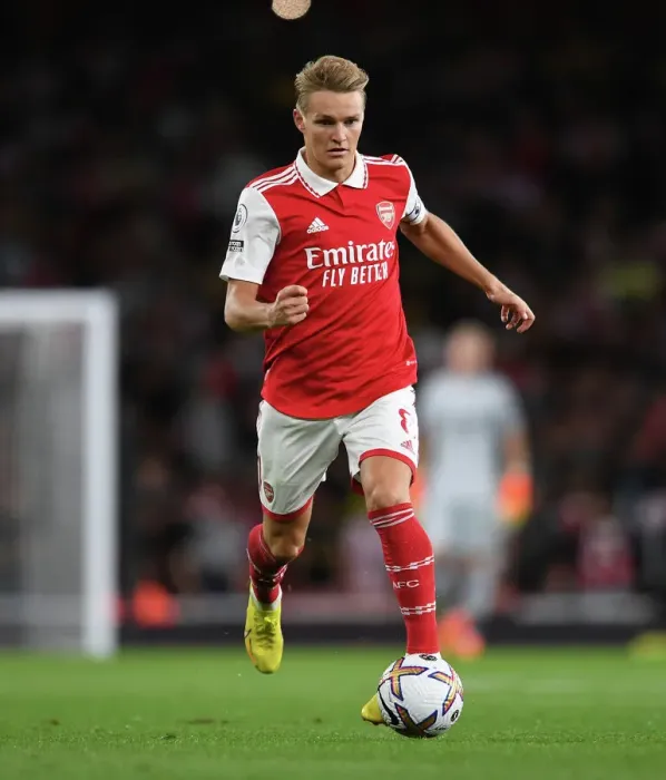 Framed Print : Martin Odegaard Shines: Arsenal's Dominant Win Over Aston Villa in Premier League Framed Print : Martin Odegaard Shines: Arsenal's Dominant Win Over Aston Villa in Premier League