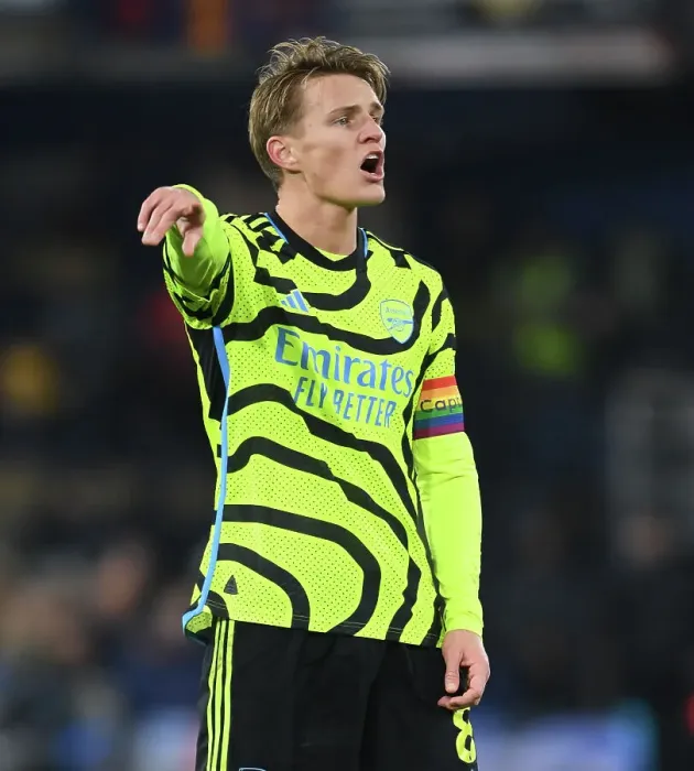 Framed Print : Martin Odegaard Shines: Arsenal's Midfield Genius Guides Team to Premier League Win over Luton Town, 2023-24 Season