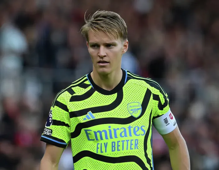 Framed Print : Martin Odegaard Shines: Arsenal's Midfield Masterclass in AFC Bournemouth Victory, Premier League 2023-24 Framed Print : Martin Odegaard Shines: Arsenal's Midfield Masterclass in AFC Bournemouth Victory, Premier League 2023-24