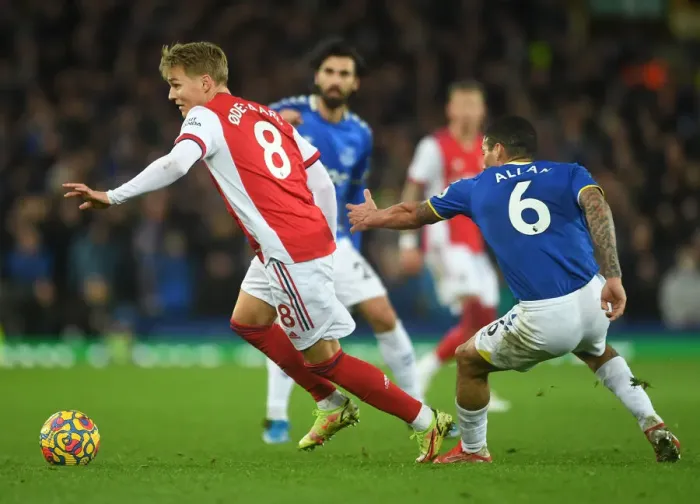 Framed Print : Martin Odegaard vs Allan: Intense Battle at Goodison Park - Everton vs Arsenal, Premier League 2020-21