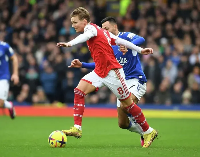 Framed Print : Martin Odegaard vs. Dwight McNeil: Battle at Goodison Park - Everton vs. Arsenal, Premier League 2022-23 Framed Print : Martin Odegaard vs. Dwight McNeil: Battle at Goodison Park - Everton vs. Arsenal, Premier League 2022-23