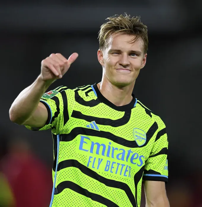 Framed Print : Martin Odegaard's Emotional Reaction: Arsenal Advance in Carabao Cup, Overcome Brentford, 2023-24
