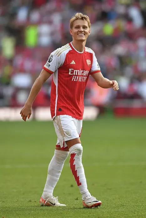 Framed Print : Martin Ødegaard's Leadership: Arsenal's Triumph Over Manchester United (2023-24) Framed Print : Martin Ødegaard's Leadership: Arsenal's Triumph Over Manchester United (2023-24)