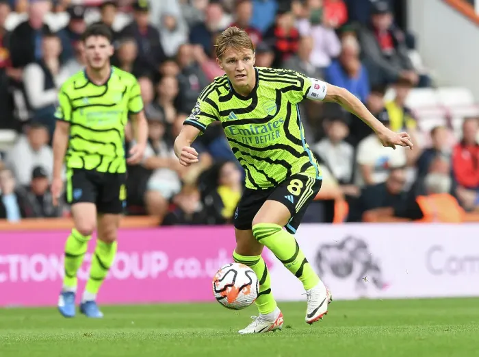 Framed Print : Martin Odegaard's Midfield Masterclass: Arsenal's Triumph Over AFC Bournemouth in the Premier League Framed Print : Martin Odegaard's Midfield Masterclass: Arsenal's Triumph Over AFC Bournemouth in the Premier League