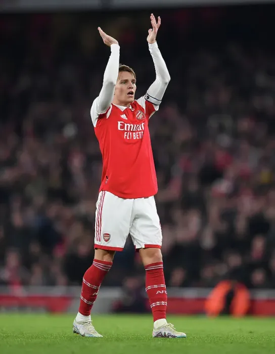 Framed Print : Martin Odegaard's Midfield Showdown: Arsenal vs Manchester City, Premier League 2022-23
