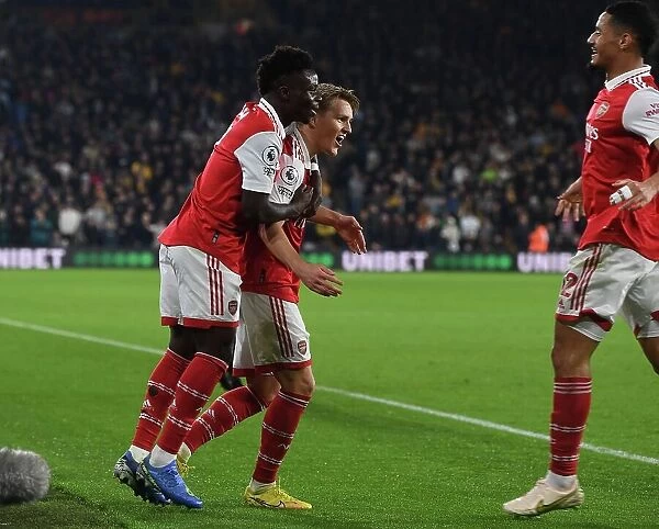 Martin Odegaard's Stunner: Arsenal's Winning Start at Wolverhampton Wanderers (2022-23)