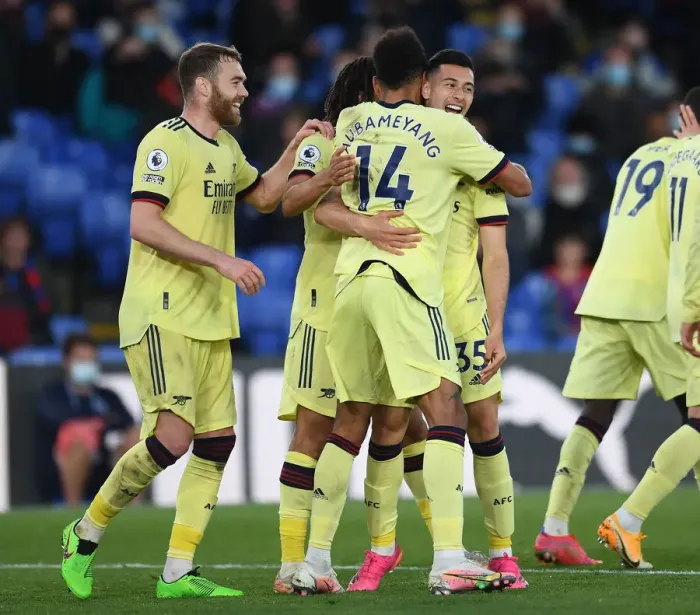 Framed Print : Martinelli, Aubameyang, and Chambers Celebrate Arsenal's Winning Goals Against Crystal Palace (2020-21)