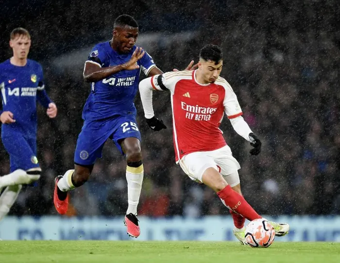 Framed Print : Martinelli Faces Off Against James: Chelsea vs. Arsenal, Premier League 2023-24 Framed Print : Martinelli Faces Off Against James: Chelsea vs. Arsenal, Premier League 2023-24