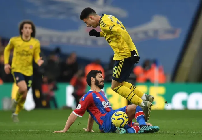 Framed Print : Martinelli Foul: Arsenal vs Crystal Palace, Premier League 2019-20 Framed Print : Martinelli Foul: Arsenal vs Crystal Palace, Premier League 2019-20