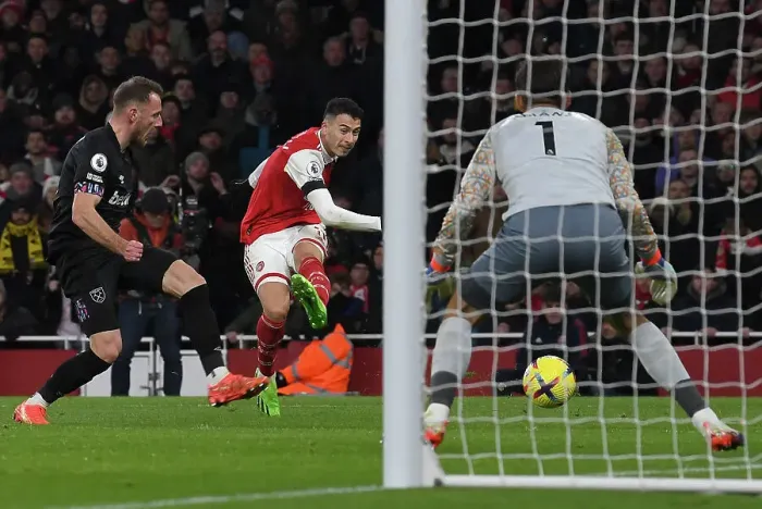 Framed Print : Martinelli Scores Arsenal's Second Goal Against West Ham in 2022-23 Premier League