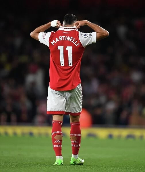 Martinelli Shines: Arsenal's Breakout Star in Premier League Debut vs. Aston Villa