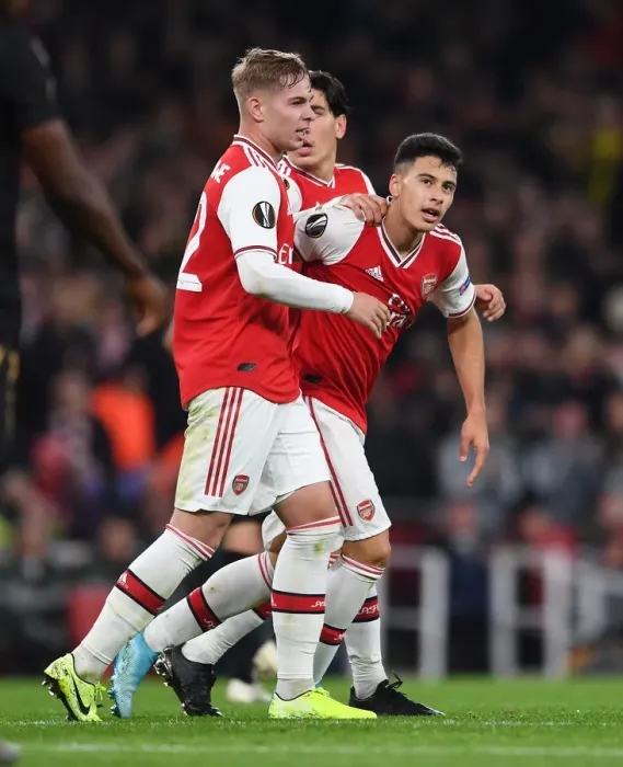Framed Print : Martinelli and Smith Rowe Celebrate Arsenal's First Goal vs Vitoria Guimaraes (UEFA Europa League 2019-20)
