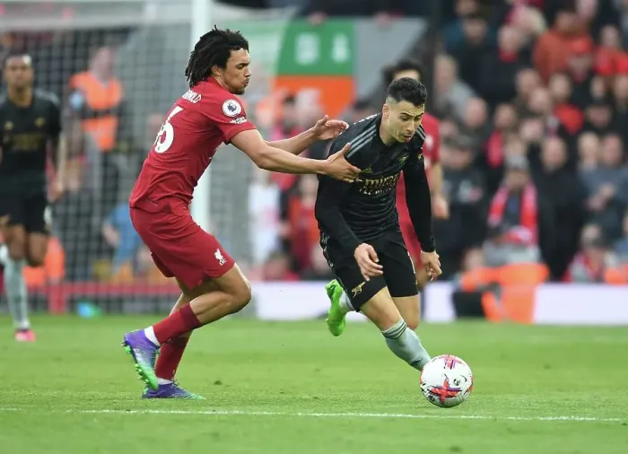 Framed Print : Martinelli vs. Alexander-Arnold: A Premier League Battle at Anfield