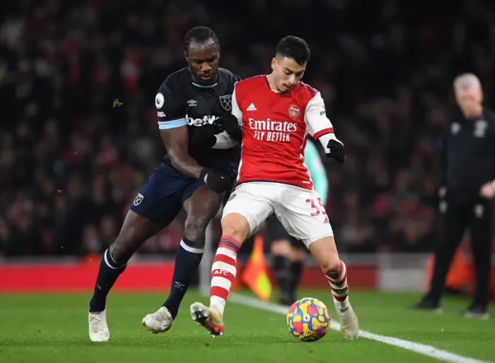 Framed Print : Martinelli vs. Antonio: A Premier League Showdown at Emirates Stadium Framed Print : Martinelli vs. Antonio: A Premier League Showdown at Emirates Stadium