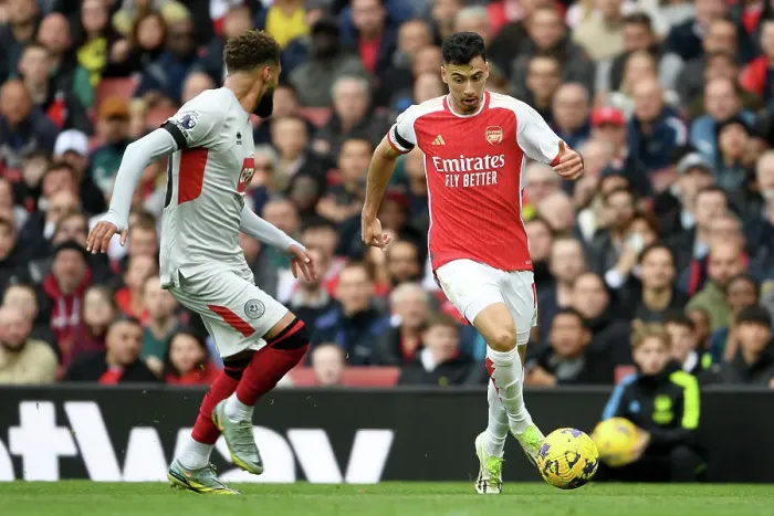 Framed Print : Martinelli vs Bogle: Intense Battle at Emirates Stadium - Arsenal vs Sheffield United, 2023-24 Premier League Framed Print : Martinelli vs Bogle: Intense Battle at Emirates Stadium - Arsenal vs Sheffield United, 2023-24 Premier League