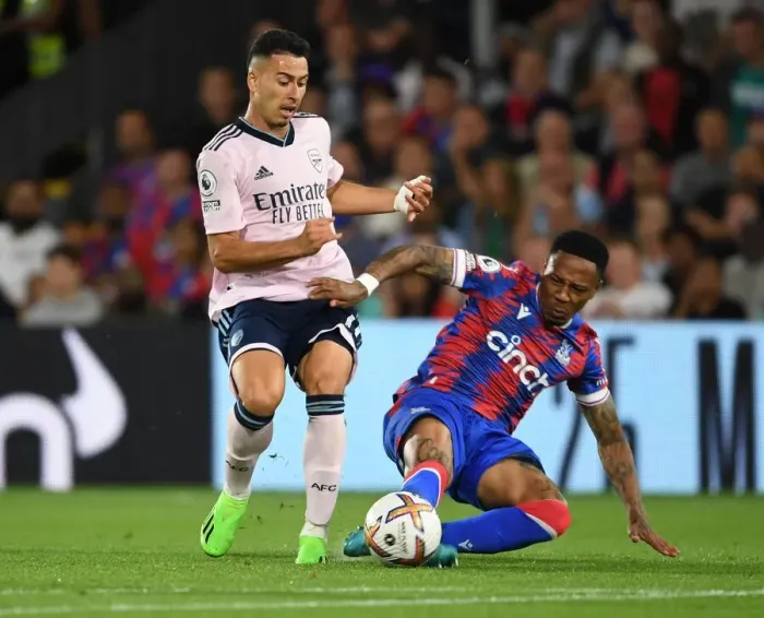 Framed Print : Martinelli vs Clyne: A Premier League Showdown at Selhurst Park - Arsenal vs Crystal Palace, 2022-23