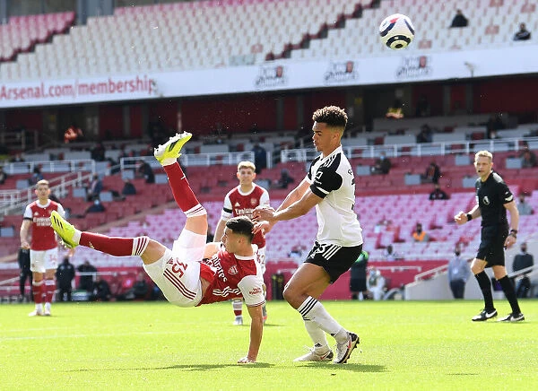 Martinelli's Bicycle Kick Attempt Against Fulham in Empty Emirates Stadium, Arsenal vs Fulham, 2021