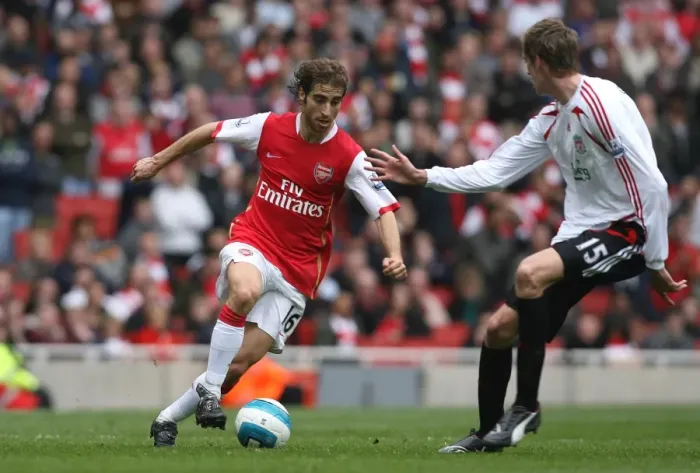 Framed Print : Mathieu Flamini (Arsenal) Peter Crouch (Liverpool) Framed Print : Mathieu Flamini (Arsenal) Peter Crouch (Liverpool)