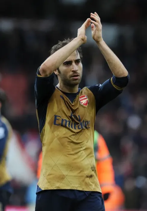 Framed Print : Mathieu Flamini Celebrates with Arsenal Fans: Bournemouth Victory