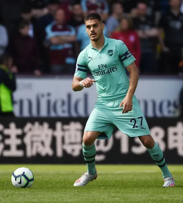 Framed Print : Mavropanos in Action: Burnley vs. Arsenal, Premier League 2018-19 Framed Print : Mavropanos in Action: Burnley vs. Arsenal, Premier League 2018-19