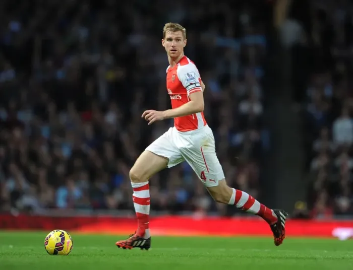 Framed Print : Per Mertesacker in Action: Arsenal vs Burnley, Premier League 2014 / 15