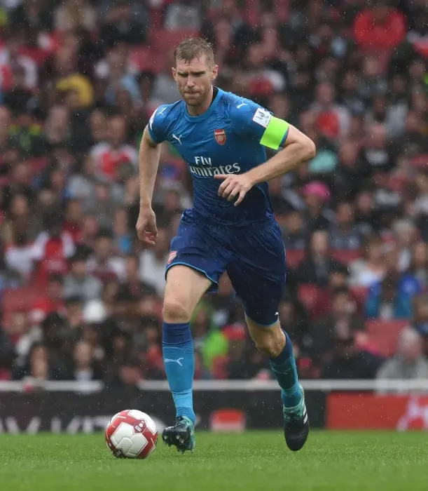Framed Print : Per Mertesacker in Action: Arsenal vs SL Benfica, Emirates Cup 2017-18 Framed Print : Per Mertesacker in Action: Arsenal vs SL Benfica, Emirates Cup 2017-18
