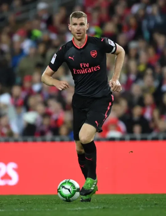 Framed Print : Per Mertesacker in Action: Arsenal vs Sydney FC Pre-Season Friendly (2017) Framed Print : Per Mertesacker in Action: Arsenal vs Sydney FC Pre-Season Friendly (2017)