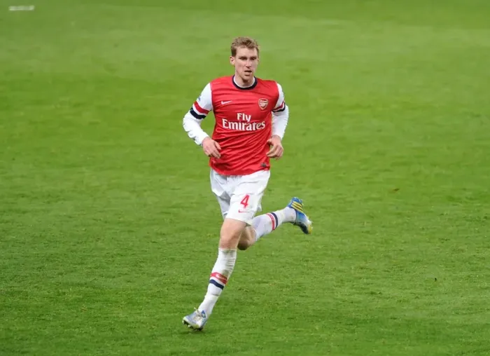 Framed Print : Per Mertesacker (Arsenal). Arsenal 0: 2 Manchester City. Barclays Premier League. Emirates Stadium Framed Print : Per Mertesacker (Arsenal). Arsenal 0: 2 Manchester City. Barclays Premier League. Emirates Stadium