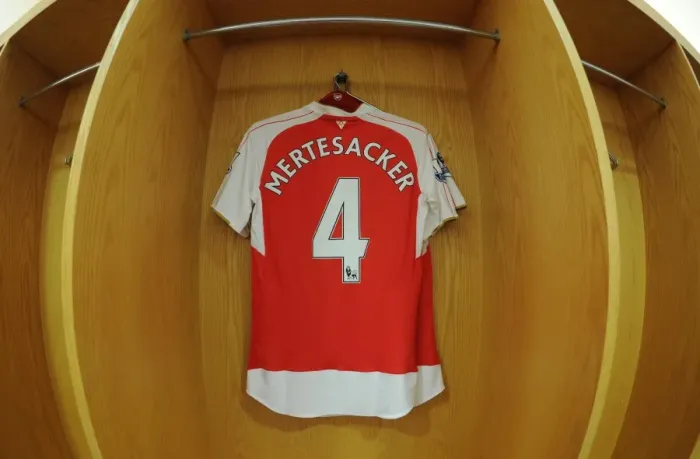 Framed Print : Per Mertesacker (Arsenal) kit. Arsenal 0: 2 West Ham United. Barclays Premier League