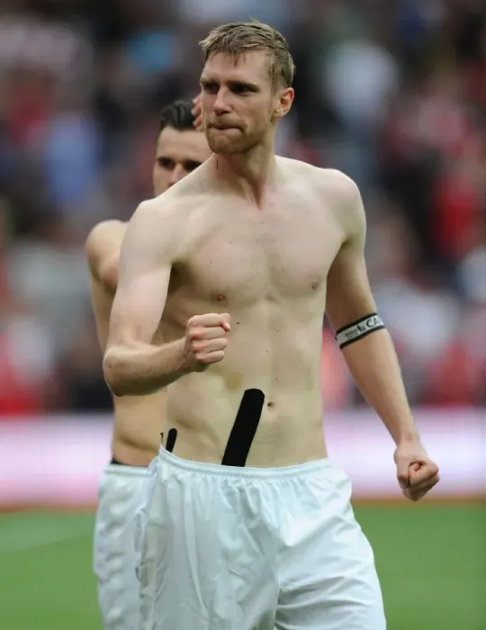 Framed Print : Per Mertesacker: Arsenal vs. Tottenham Hotspur, Premier League 2013-14 - Post-Match Intensity Framed Print : Per Mertesacker: Arsenal vs. Tottenham Hotspur, Premier League 2013-14 - Post-Match Intensity