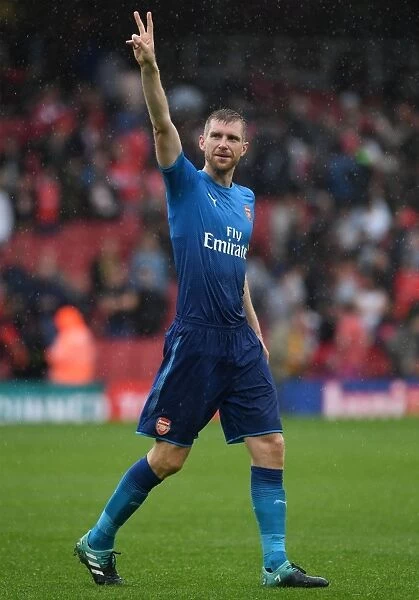 Per Mertesacker: Arsenal's Defender After Arsenal v SL Benfica Emirates Cup Match, 2017