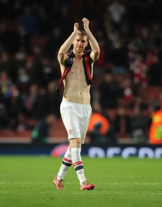 Framed Print : Per Mertesacker - Arsenal's Defensive Resilience Against Bayern Munich in the Champions League (2013-14) Framed Print : Per Mertesacker - Arsenal's Defensive Resilience Against Bayern Munich in the Champions League (2013-14)