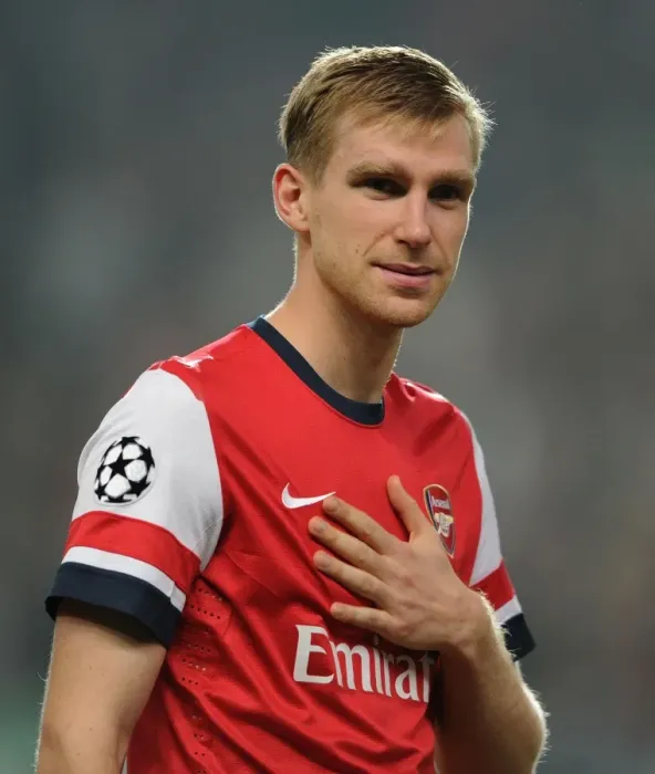 Framed Print : Per Mertesacker: Arsenal's Fortress at Emirates Stadium Against Schalke 04, UEFA Champions League 2012 Framed Print : Per Mertesacker: Arsenal's Fortress at Emirates Stadium Against Schalke 04, UEFA Champions League 2012