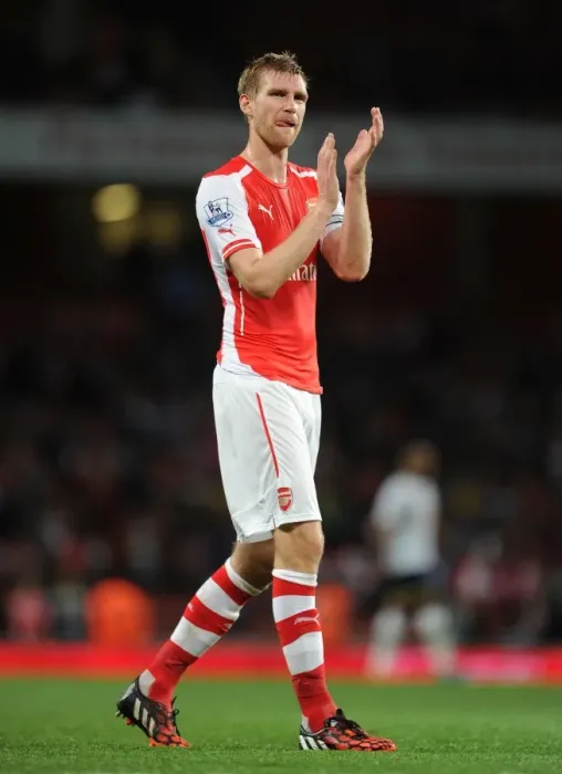 Framed Print : Per Mertesacker Celebrates with Arsenal Fans: Arsenal vs. Tottenham Hotspur, Premier League 2014-15