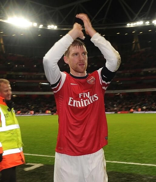 Per Mertesacker Celebrates with Arsenal Fans after FA Cup Victory over Tottenham Hotspur