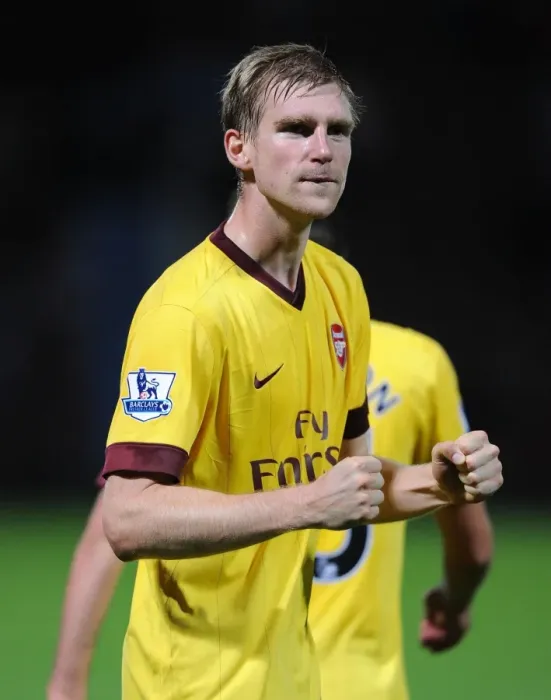 Framed Print : Per Mertesacker Celebrates Arsenal's Victory over West Ham United, 2012-13 Premier League