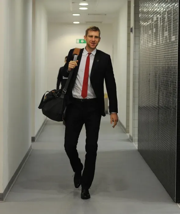 Framed Print : Per Mertesacker: Focused and Ready for Arsenal vs Southampton (Premier League, 2013-14)