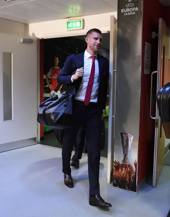 Framed Print : Per Mertesacker's Arrival at Emirates Stadium: Arsenal FC vs. 1. FC Koeln, UEFA Europa League (2017)