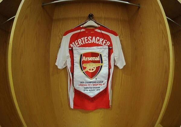 Per Mertesacker's Arsenal Shirt in Arsenal Changing Room Before UCL Match against Besiktas (2014)