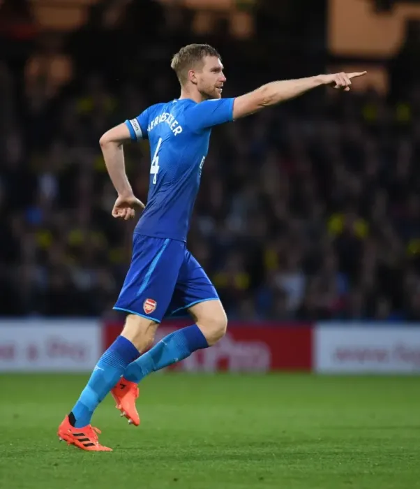 Framed Print : Per Mertesacker's Goal: Arsenal's Victory at Watford (2017-18) Framed Print : Per Mertesacker's Goal: Arsenal's Victory at Watford (2017-18)