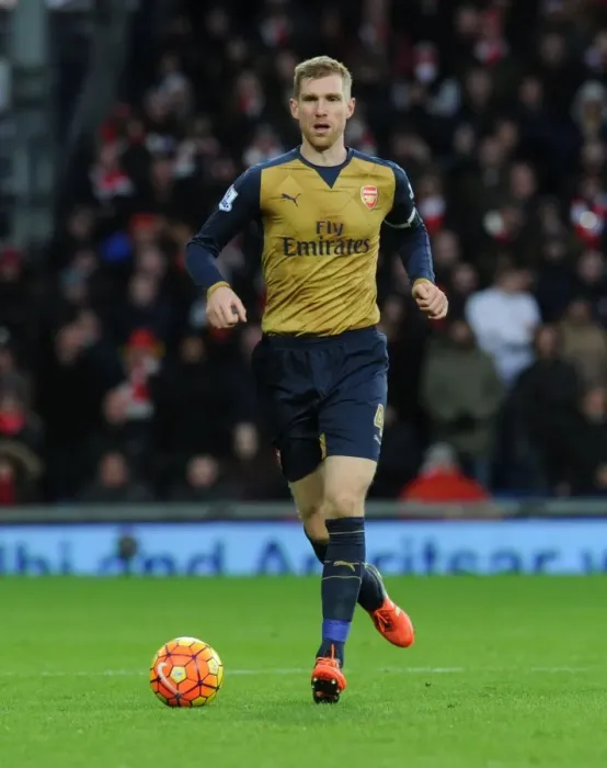 Framed Print : Per Mertesacker's Intense Focus: Arsenal vs. West Bromwich Albion (November 2015) Framed Print : Per Mertesacker's Intense Focus: Arsenal vs. West Bromwich Albion (November 2015)