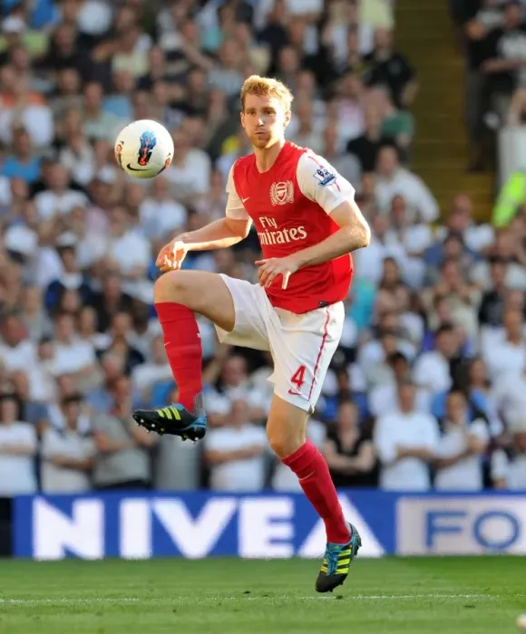 Framed Print : Per Mertesacker's Struggle: Arsenal's 2-1 Defeat at White Hart Lane, Premier League 2011 / 12